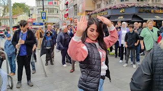 Uzun Adam Güzel Bayanın Naif Oyununu Alkışladı 👏🥳💃🕺