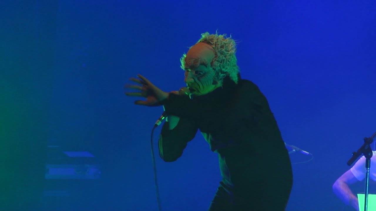 plays The Musical Box (Genesis) YouTube