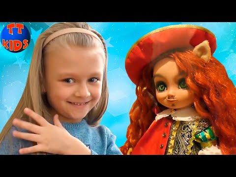 Ярослава в Музеи Игрушек! Куклы из Сказок Видео для детей