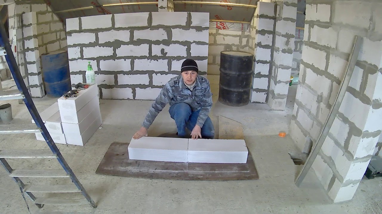 Изготовление перемычек, электрика и укладка газоблока - YouTube
