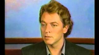 Robert Palmer on why he hates being in front of the camera (1986)