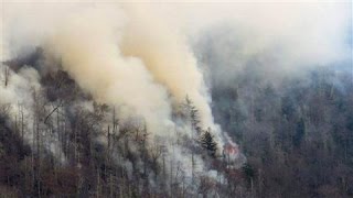 Tennessee Fire Threatens Historic Town