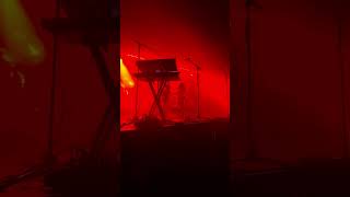 Muna - Crying on the Bathroom Floor live in Oxford