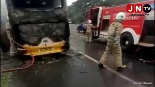 Bus Terbakar di Tol Semarang