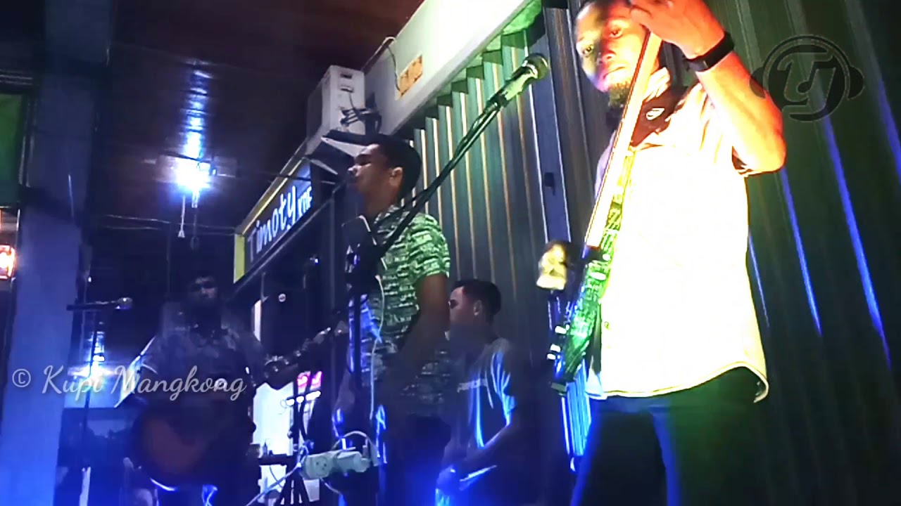 AKAD _ PAYUNG TEDUH _ cover Kupi Mangkong - YouTube