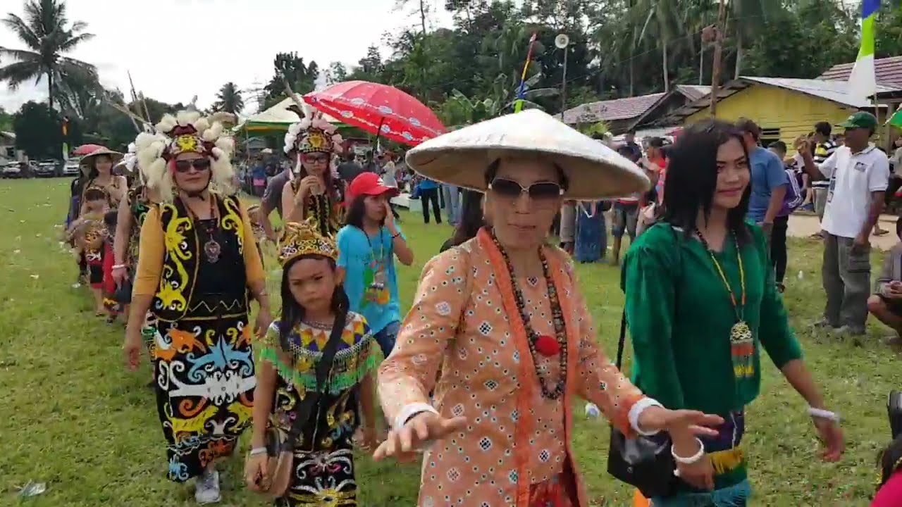 PAWAI BUDAYA 2022 DAYAK  KAYAN  Miaubaru YouTube