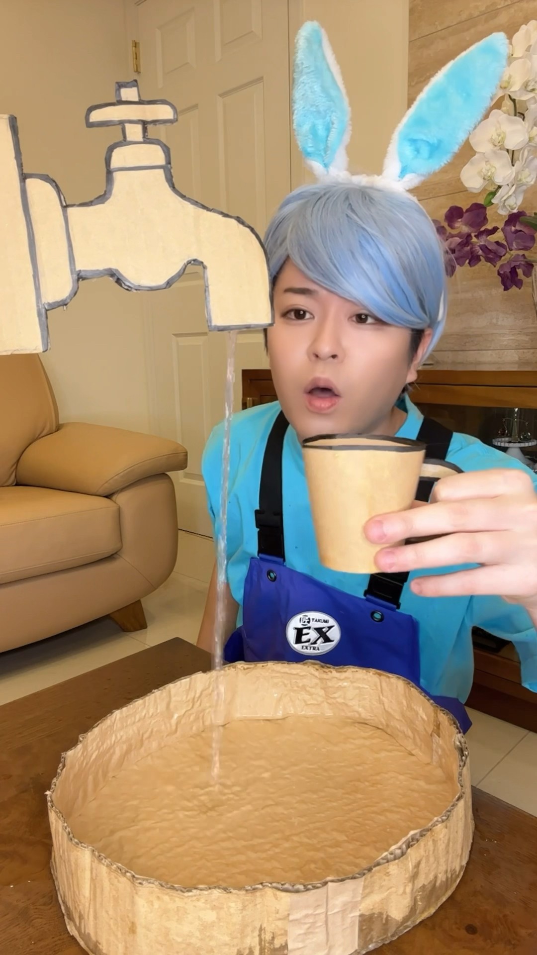 MAKE SURE TO POUR WATER INTO A CARDBOARD！#asmr
