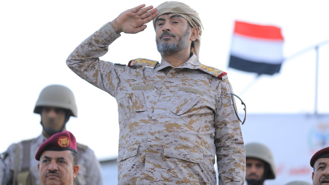 رئيس هيئة الأركان العامة يشهد تدشين العام التدريبي والقتالي 2025 باللواء الأول احتياط.