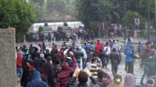 Clashes between Egyptian youths and CSF at Corniche Street, Qasr el-Nil Bridge, Jan 26, 2013 screenshot 5