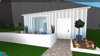Bloxburg - Tiny House Build
