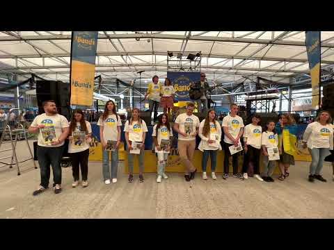 Geldinzamelingsactie Ukraine tijdens Grootste Band Van Nederland Haarlem 22 mei 2022   HD 1080p