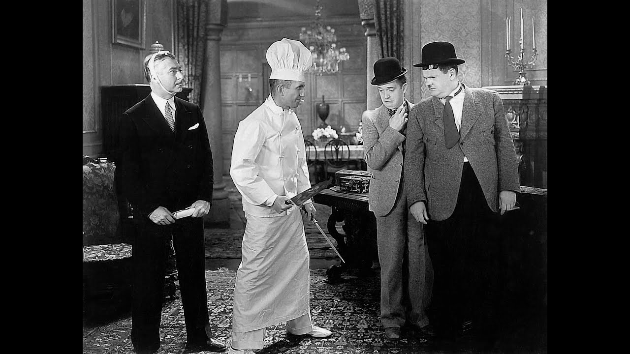 "Il compagno B" (Pack Up Your Troubles, 1932) trailer 1948