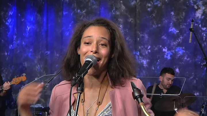 Vanessa Collier - Sweatin' Like A Pig, Singin' Lik...
