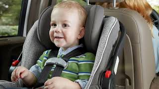 Перевезення дітей в автокріслі і на передньому сидінні автомобіля