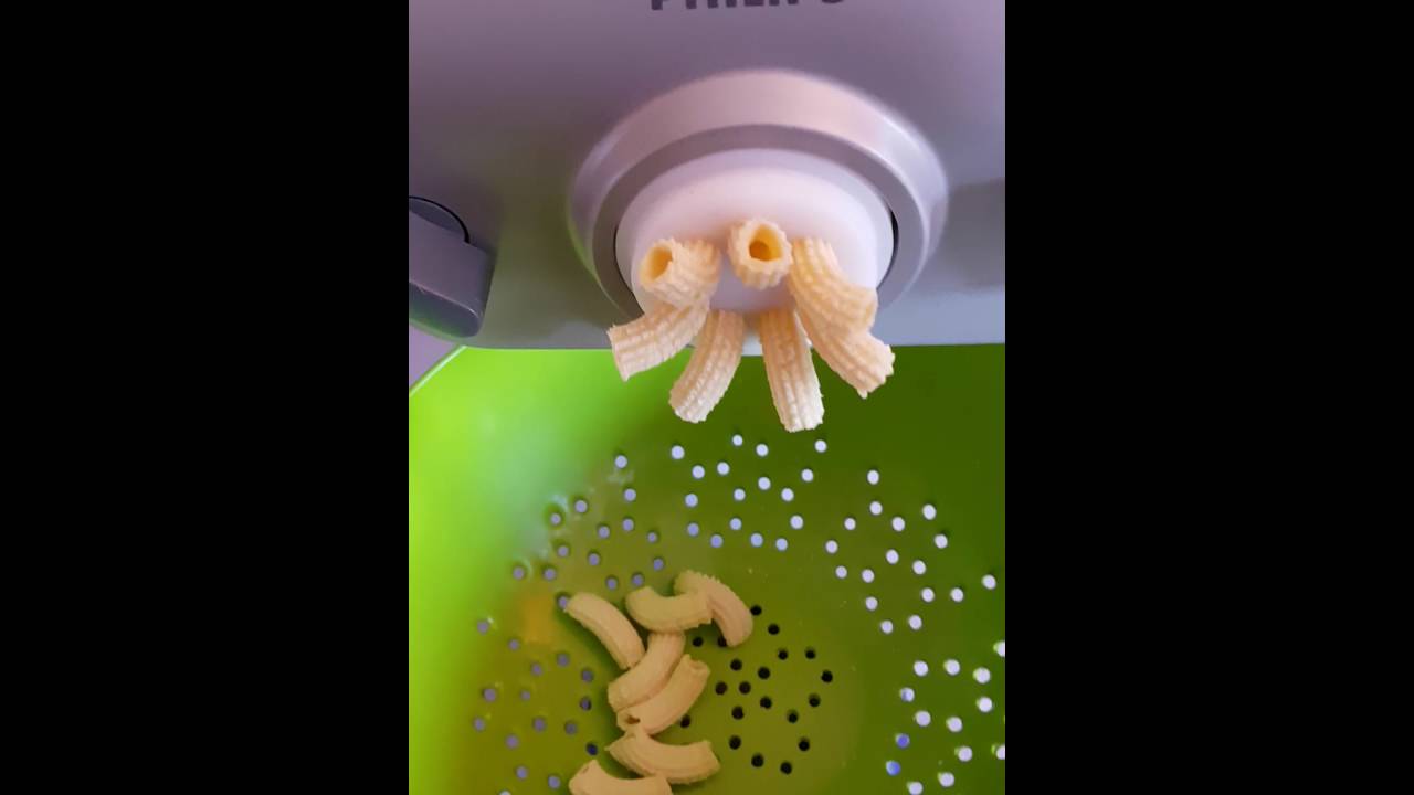 Philips pasta maker YouTube