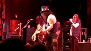 Slash w/ Myles Kennedy - Civil War HD