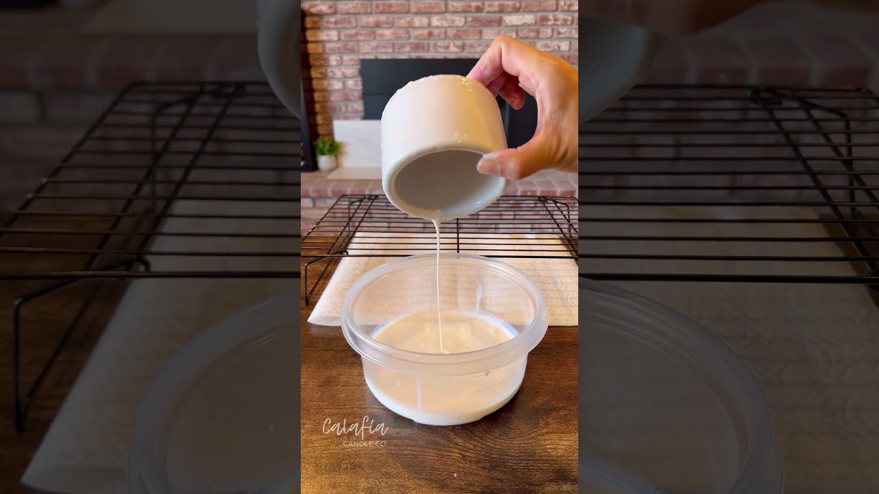 Using the new Hydro Dip sealer from Earth Safe Finishes on a hydrostone candle vessel. 🌎 #handmade