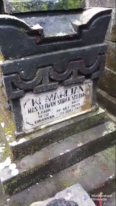 makam mbh Maridjan || juru kunci gunung Merapi yang telah gugur