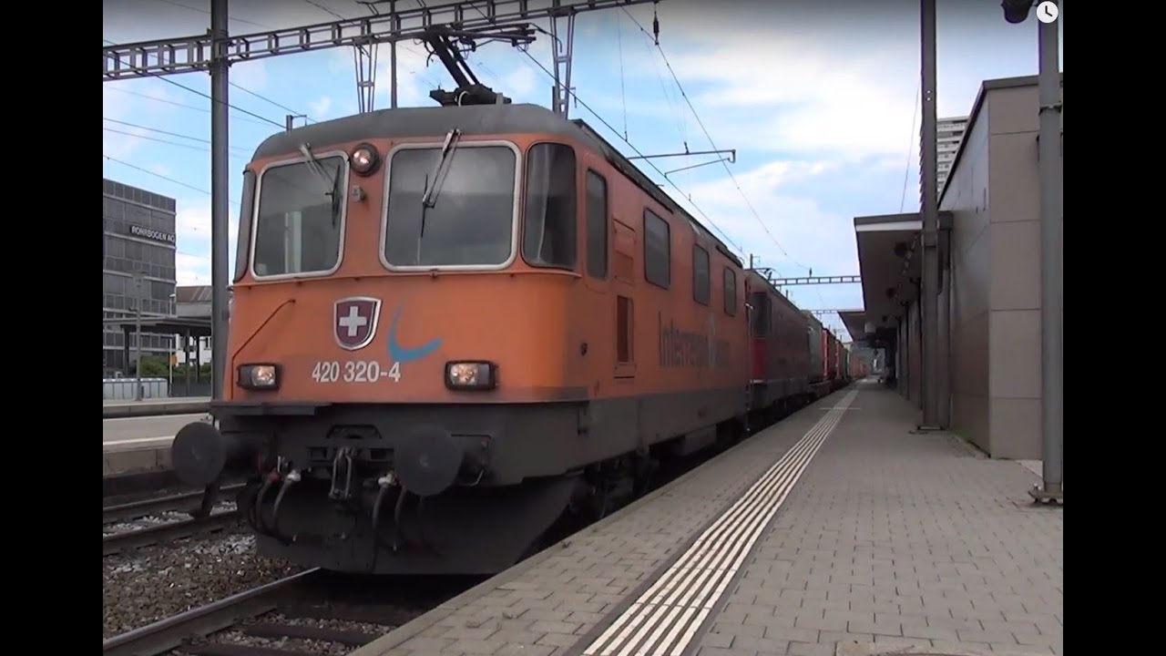 Treinen op Station Pratteln / Züge in Pratteln (Zwitserland)