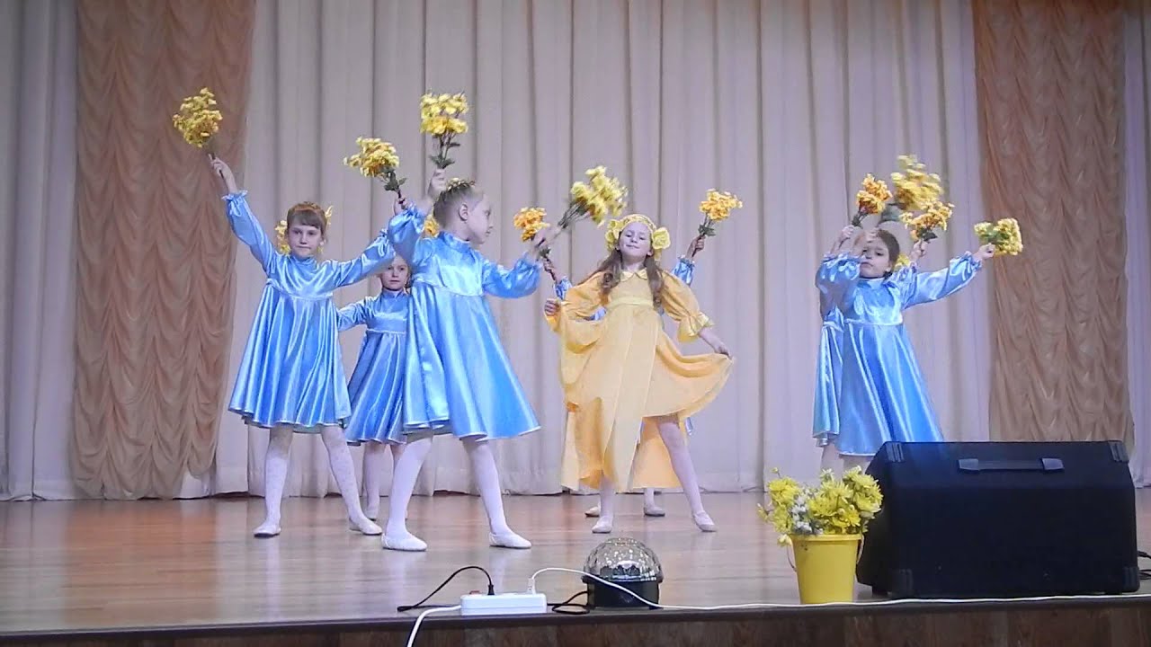 танец с цветами для мамы