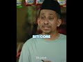 Kalau ketemu Siti, kalian pengin minta kurma juga gak?😹 𝐅𝐎𝐔𝐅𝐎, sedang tayang di XXI!