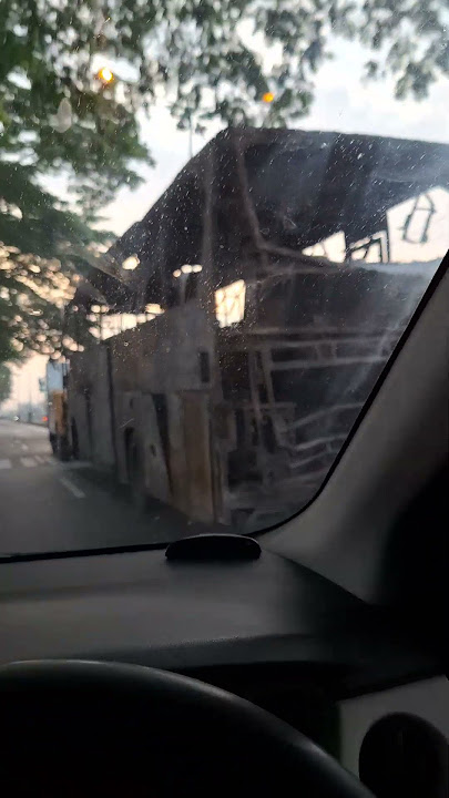 Bus Shantika Yang Terbakar di Tol Batang #busmania #shorts #shortvideo