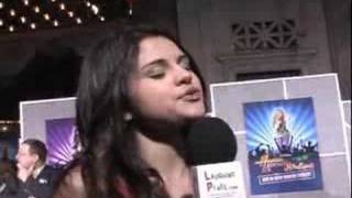 Selena gomez at the red carpet premiere for hannah montana and miley
cyrus best of both worlds concert el capitan theater i hollywood.