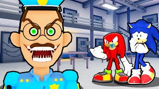 SONIC AND BABY KNUCKLES VS TEAM PRISON RUN IN ROBLOX