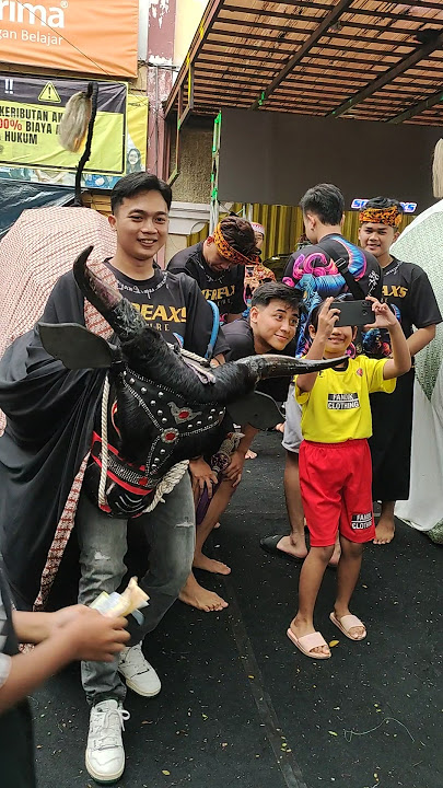 Wawan dapat saweran dari bocil #bantengan #bantengandadi #satriomboys #mamalela #mamalelateam #short