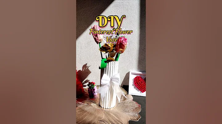 DIY Aesthetic Flower Vase 🩵✨| Pinterest Inspired Room Decor | #diy​ #craft​ #trending​ #shorts​