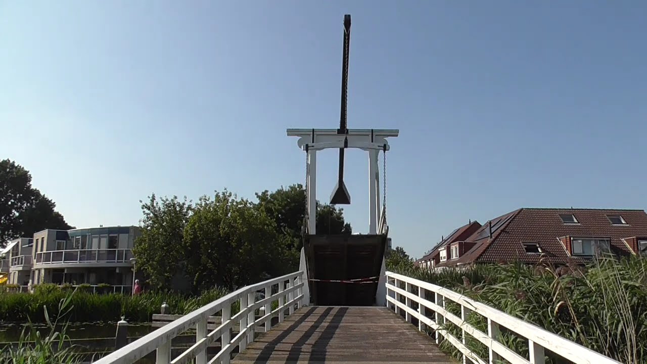 Brugopening Kleinpolderbrug Nieuwerkerk a/d IJssel Ophaalbrug Drawbridge/ Pont Levis/ Klappbrücke