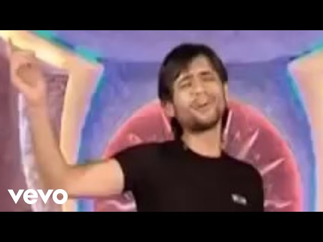 Butaning ostidagi xotinning surati