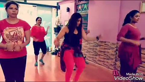 Zumba fitness / sisi maria / ft . Omo akin