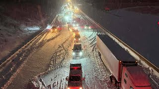 More than 100 cars stranded on I-85 in Kannapolis during heavy snow