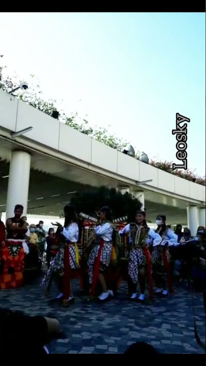 GOYANGAN MAUT JATHILAN CANTIK‼️‼️#AKSIREOGPONOROGODI HONGKONG#jathilan#reog#pargoy#shorts#leosky