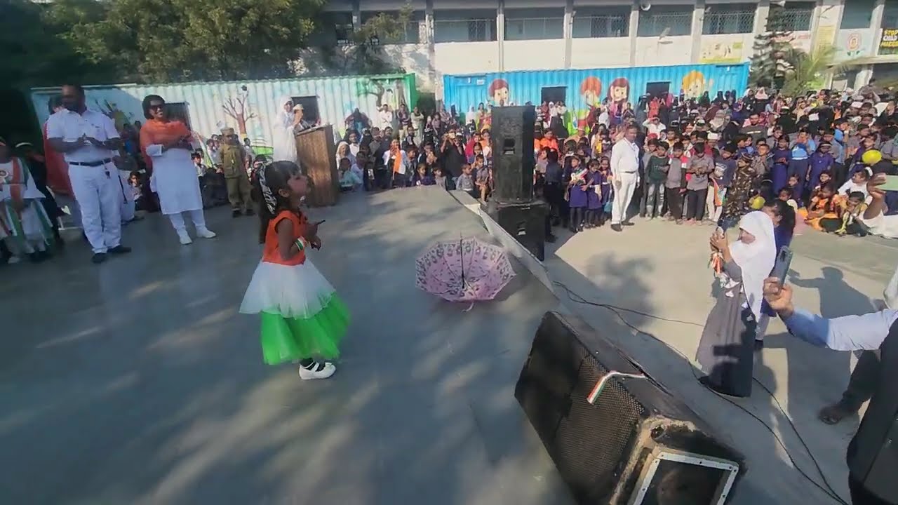 छोट्या परीचा हा सुंदर डान्स खूप छान आहे