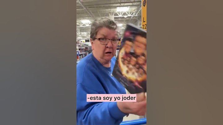 Le gasta una broma a su abuela poniendo una foto de su cara en todas las portadas de las películas