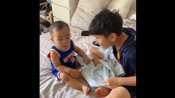 Ekspresi  muka cipung bikin gemess. AA pinter bikin cipung ketawa