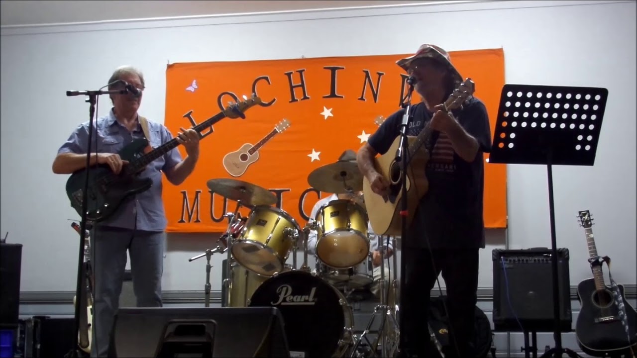 Blue Eyes Crying in the Rain  -  Ellis Leroy Girrard