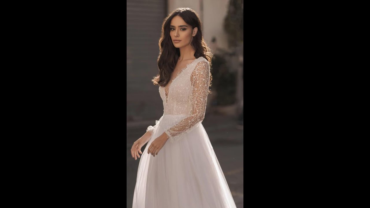 Long Sleeves Wedding Dress /Floral Lace/V-neckline/lace long sleeves wedding dress