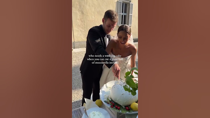 This is Way Better than Wedding Cake…via: @thebtsbride #wedding #food #viral