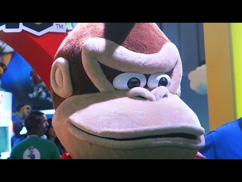 Getting My 1 Million Subscriber Plaque & Meeting FANS! (EGX 2015)