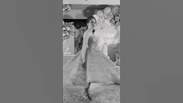 تيك توك لانا بعيد ميلادها 