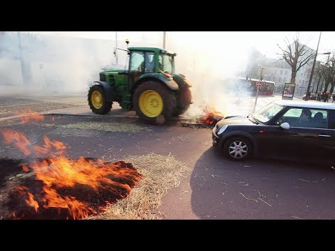 CARNAGE DANS LA VILLE MANIFESTATION DES AGRICULTEURS A DIJON