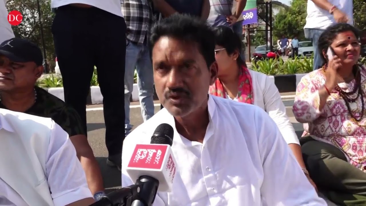 Suspended Congress MLAs 'evicted' from Odisha Assembly