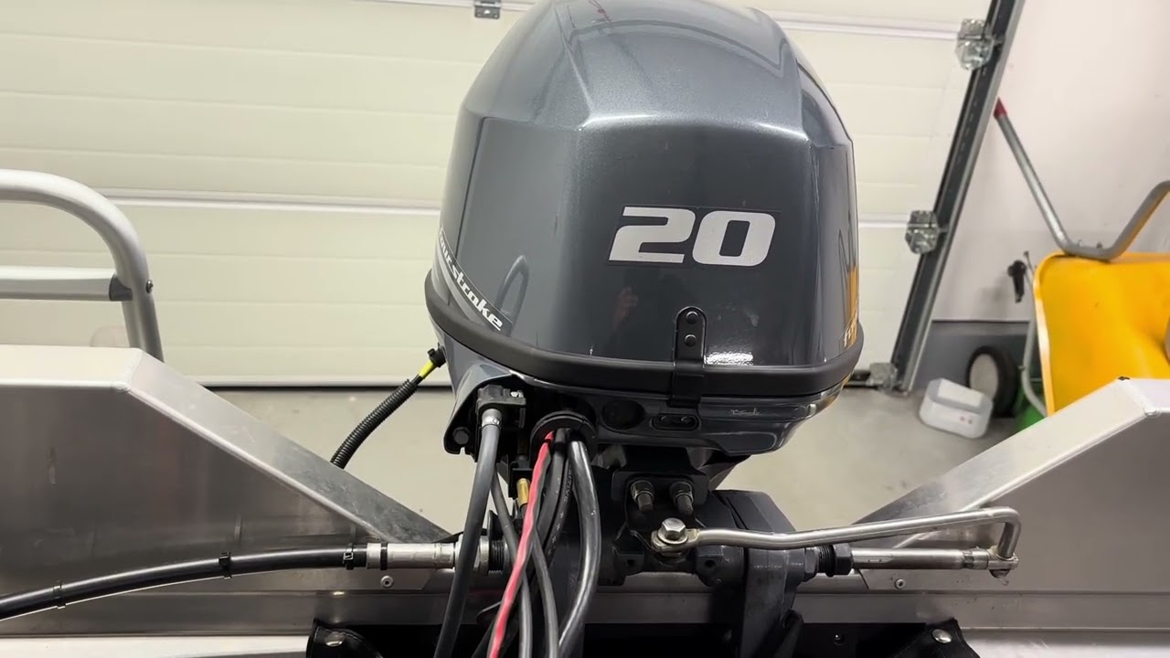 Buster XSr, Humminbird Helix 9 ja Minn Kota Terrova esittely