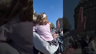 Download Lagu Highlights from the Yorkshire Cancer Research choir flash mob in Harrogate MP3 Download Lagu Highlights from the Yorkshire Cancer Research choir flash mob in Harrogate MP3