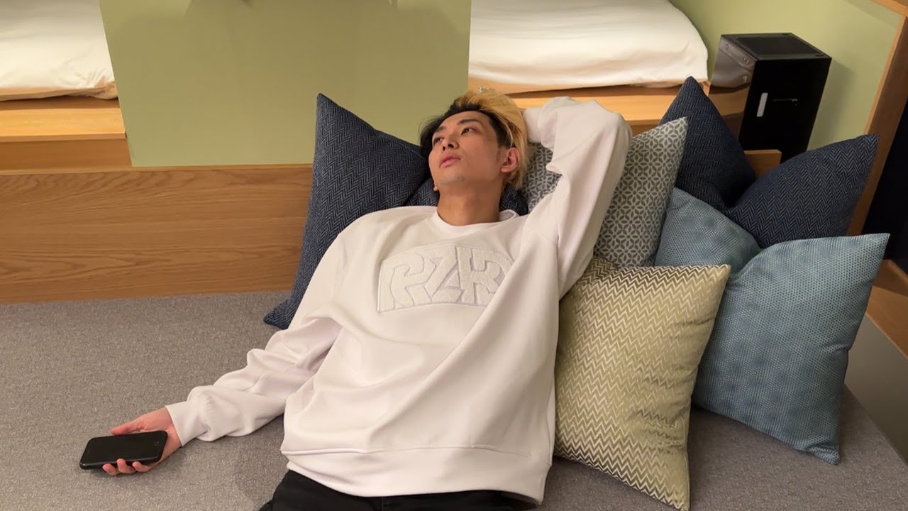 【怪物退治】一回16万円のオンラインガチャを出張先で見つけてしまい課金が止まらなくなった男の末路…