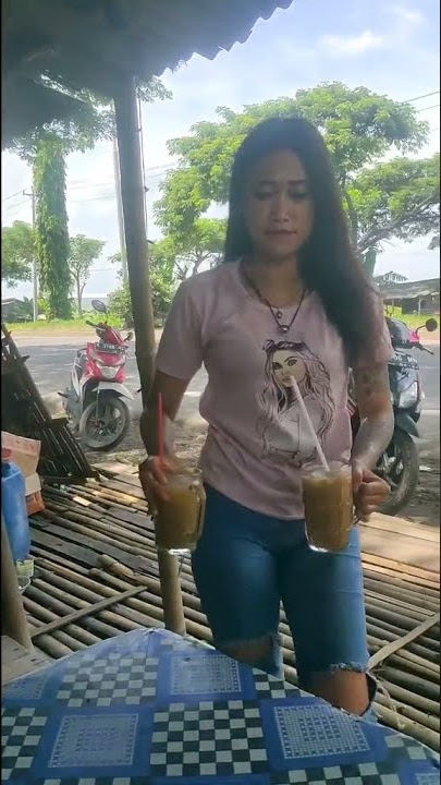 STORY WA LAGI NGOPI || MBAK CANTIK #pedagangcantik #shorts