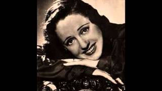 Video thumbnail of "Lucienne Boyer " Que reste t'il de nos amours  " 1944"